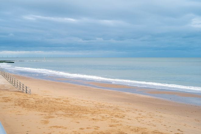 Ramsgate Sands beach next to the ocean